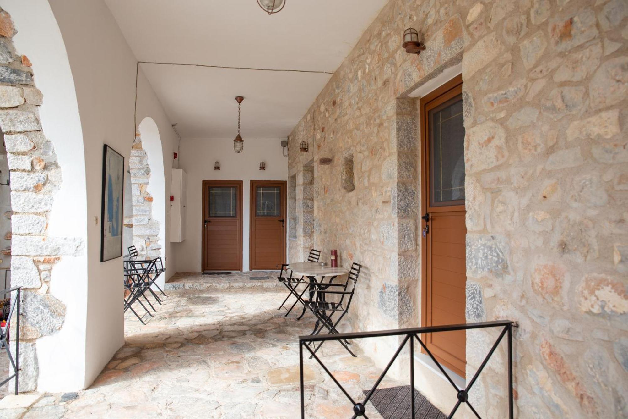 Traditional House Alepis In Areopolis